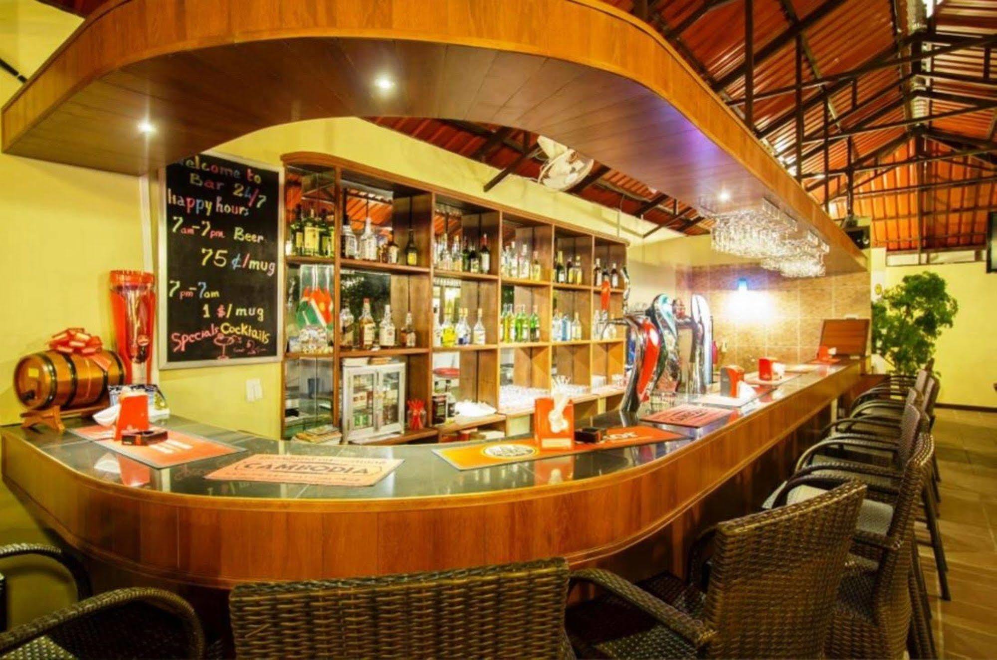 Sakal Guesthouse Restaurant & Bar Sihanoukville Kültér fotó